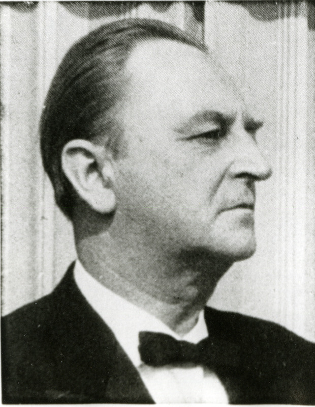 Oskar Heinrich von Buxhoeveden: profiilnäoportree.