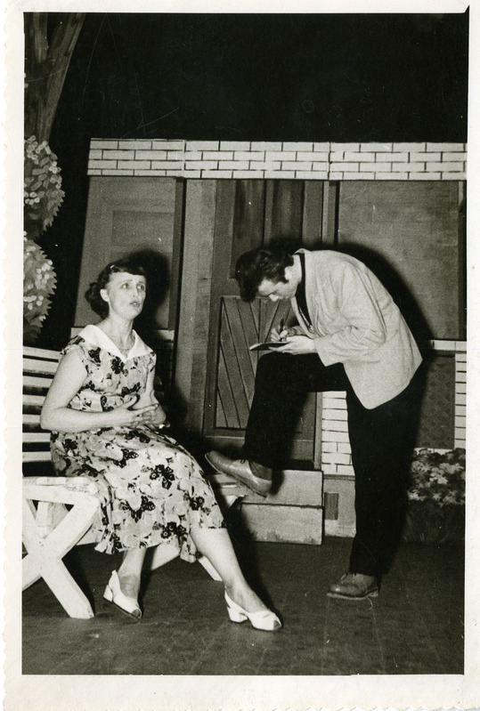 Kingissepa Rajooni Kultuurimaja näiteringi lavastus Sinilind