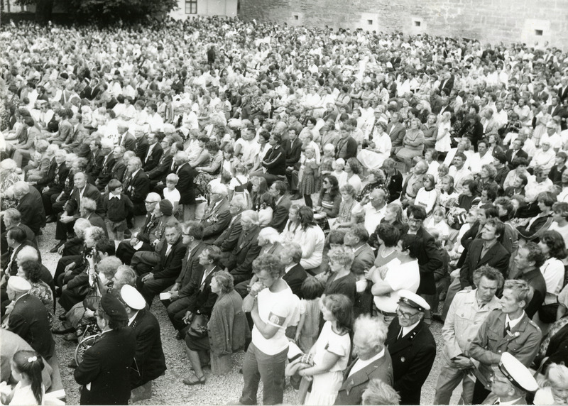 Saaremaa suvi `87 raames toimunud laulupidu