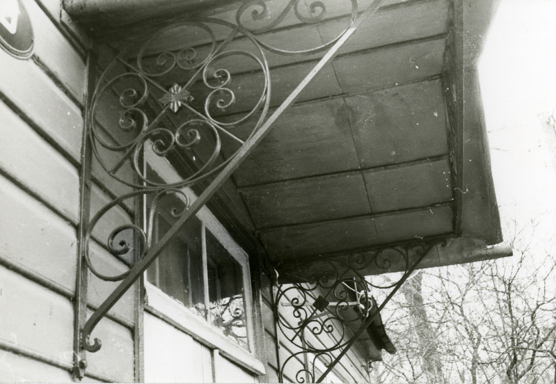 Kuressaare sepised: varikatuse tugikonsoolid Uus 9