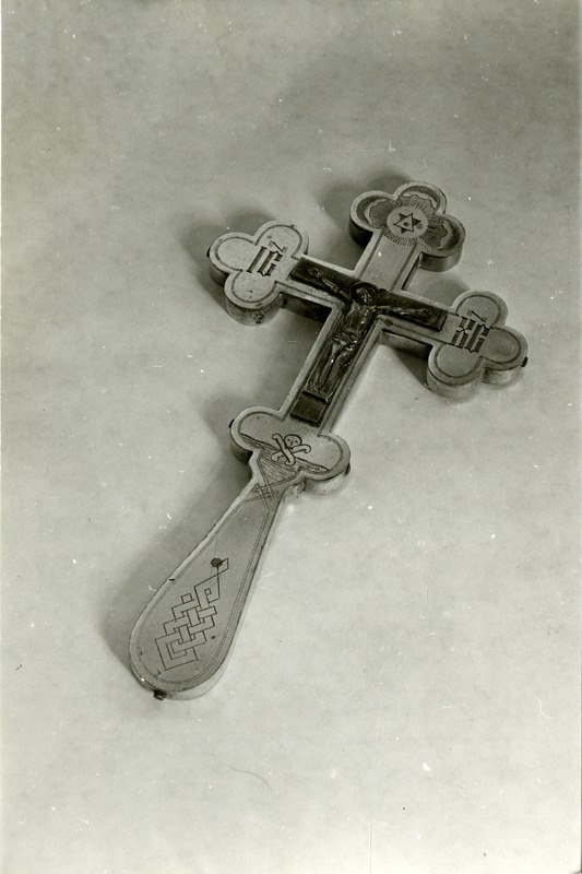 Tornimäe õigeusu kiriku aujärjepealne rist