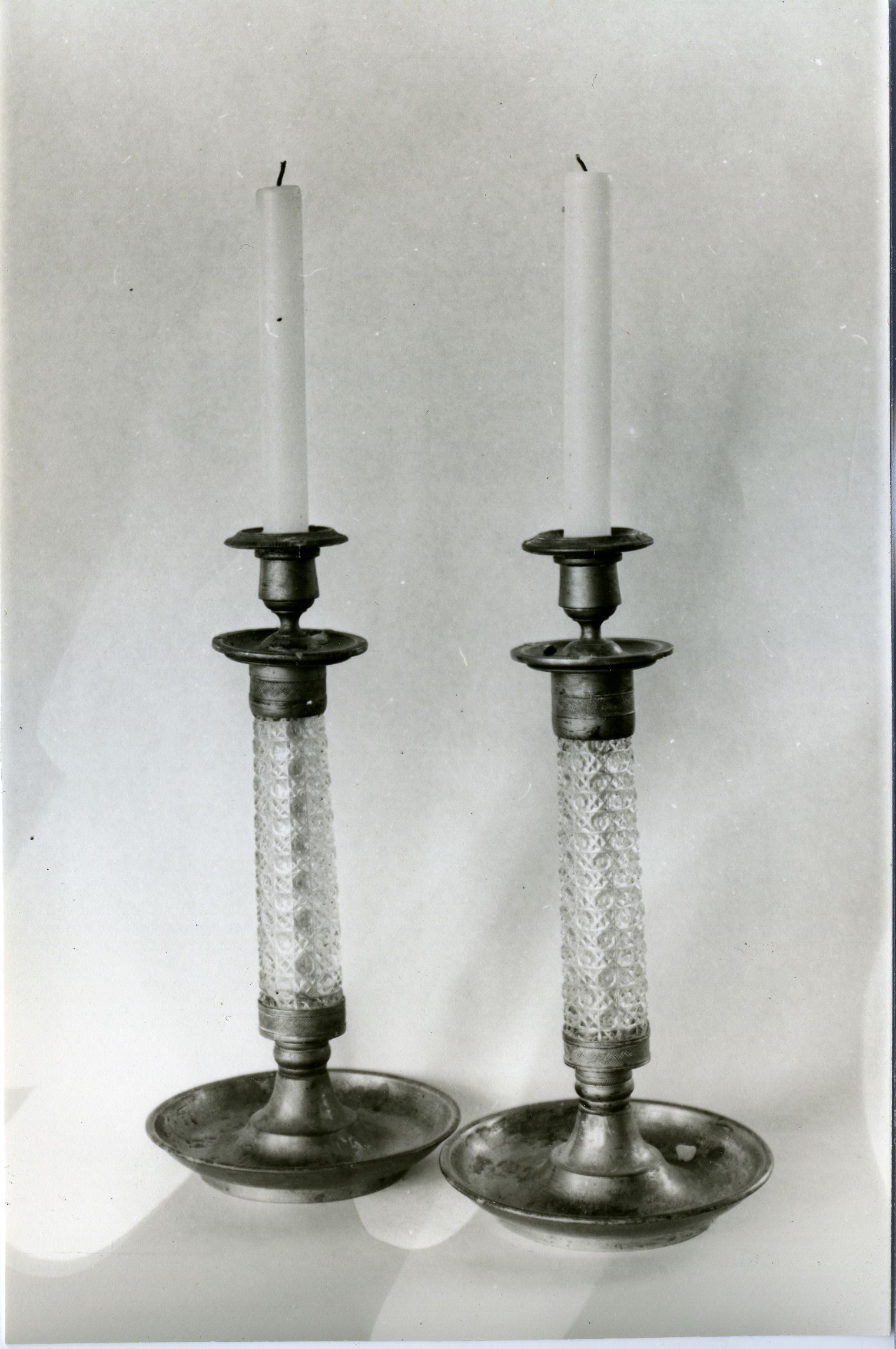 Muhu Hellamaa Peeter-Pauli kiriku küünlajalad