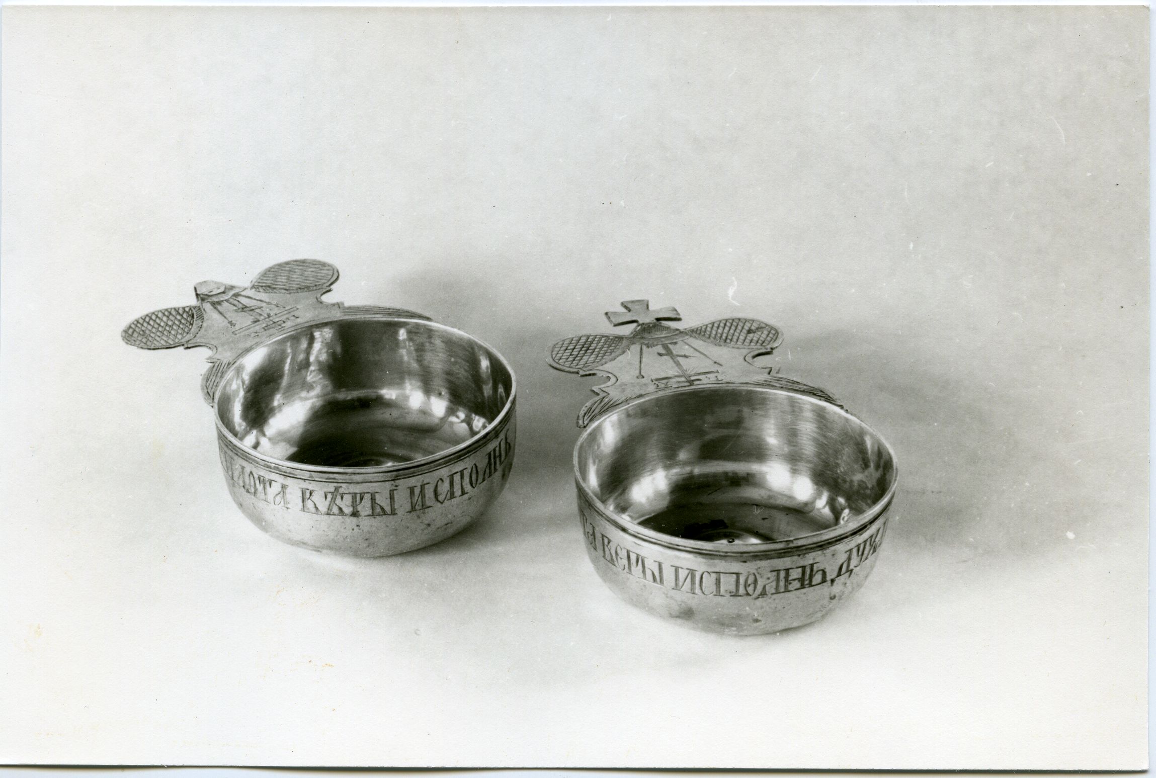 Muhu Hellamaa Peeter-Pauli kiriku peekrid