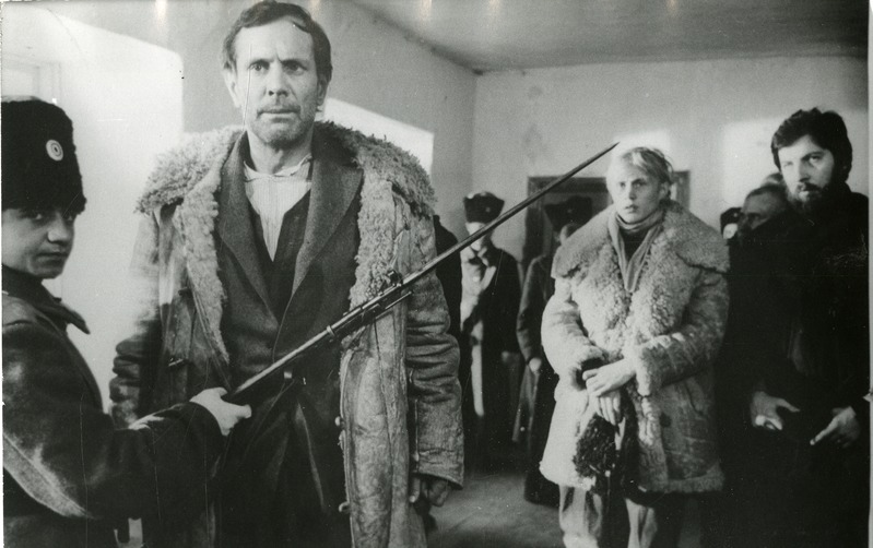 Margus Oopkaup Anton Kolumbuse osas mängufilmis Jõulud Vigalas