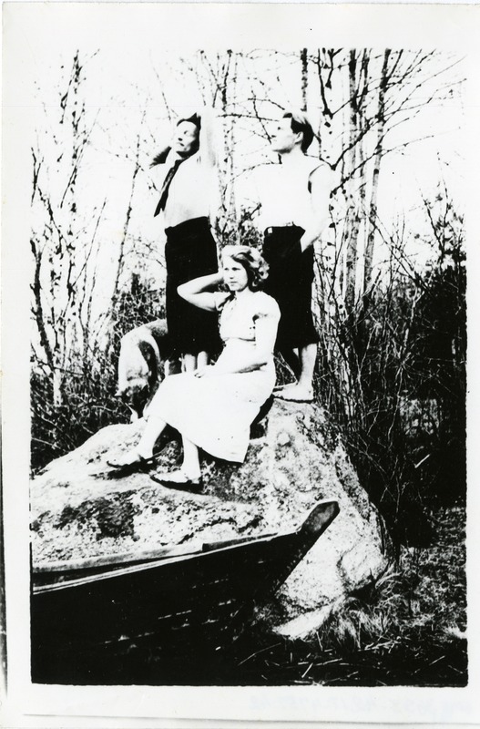 Rudolf Kriisa abikaasa ja vennaga