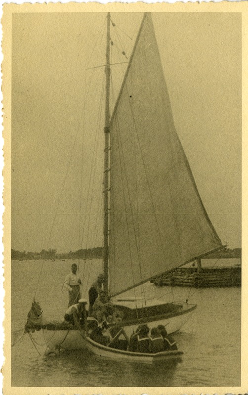 Tallinnlased Kuressaare jahtklubi sadamas