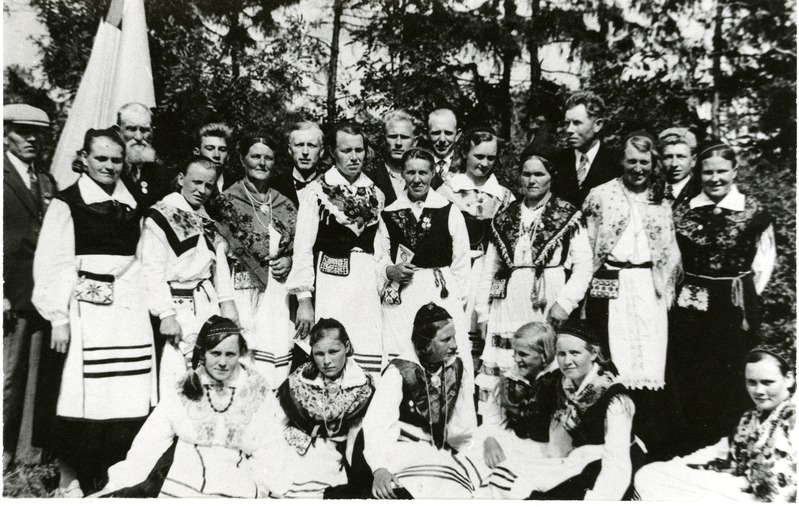 Kihelkonna koor Saaremaa laulupeol