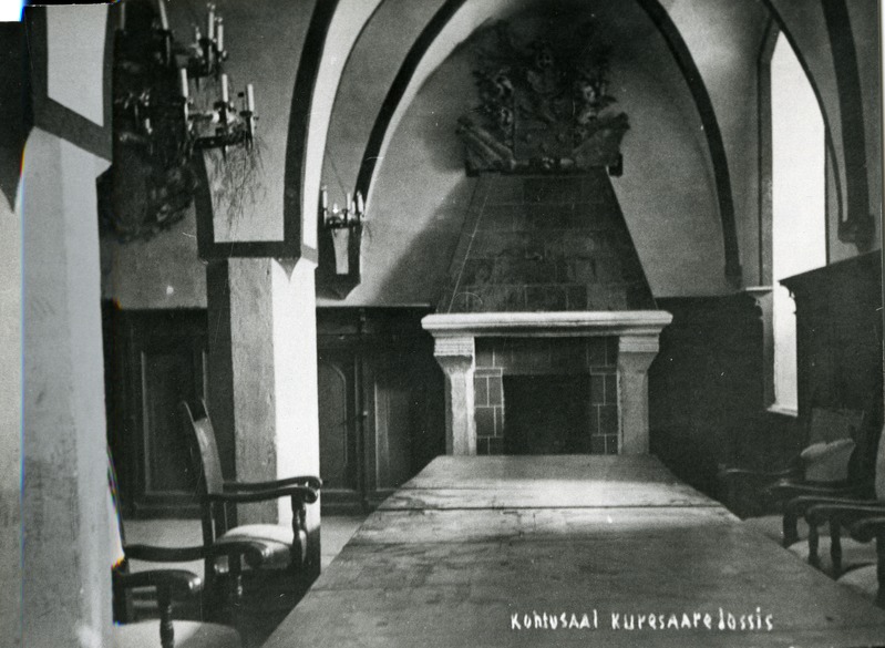 Kuressaare linnuse dormitoorium ehk nn. kohtusaal