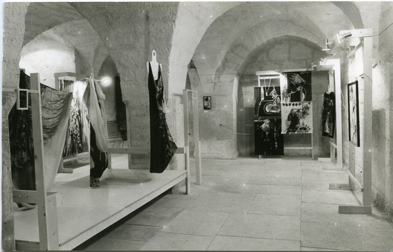 Kuressaare linnus: Marati kunstniku Maire Valdma tekstiilinäitus