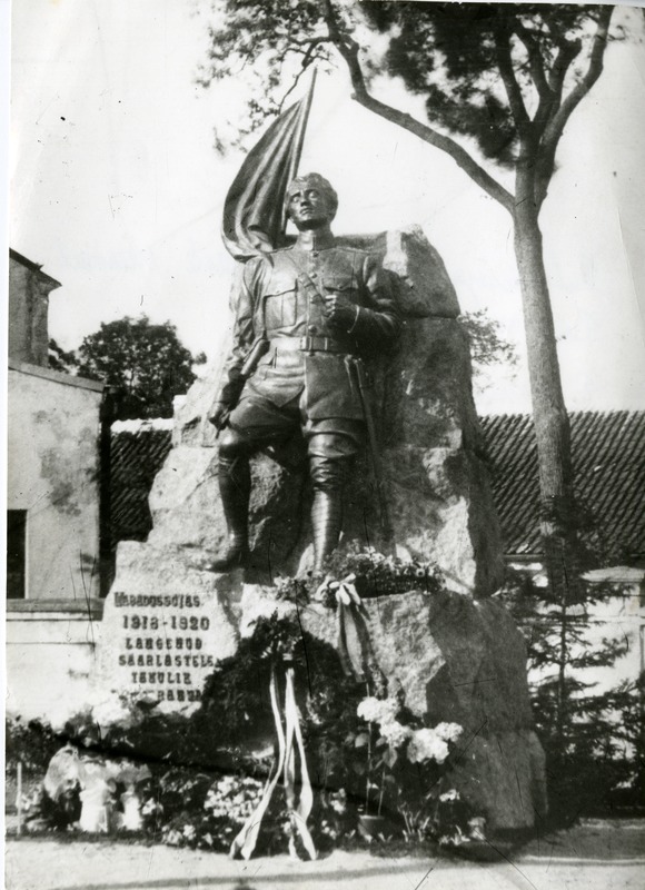 Kuressaare Vabadussõja monument