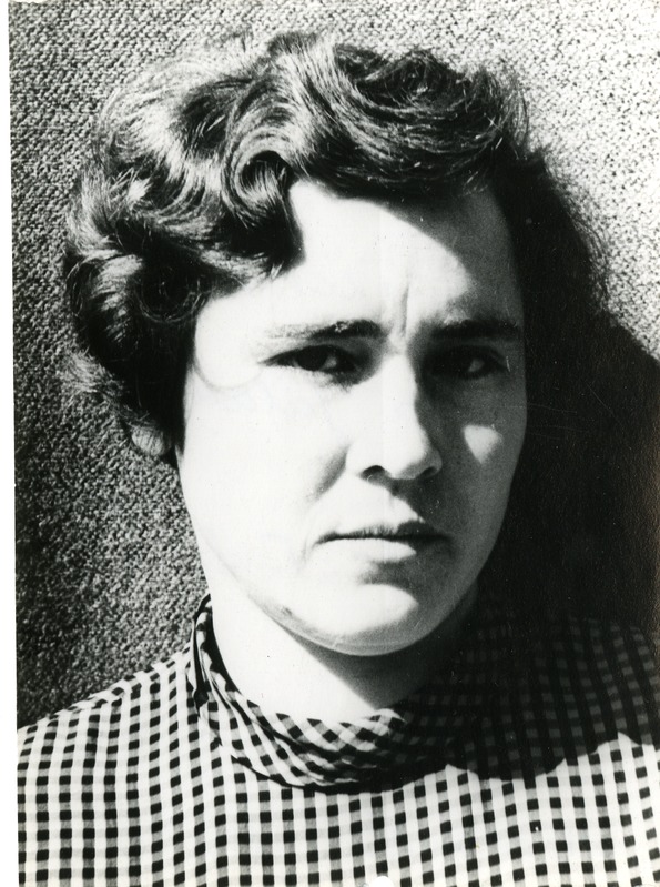 Meida Jalakas - kalurikolhoosi Saare Kalur konservitöötsuse eesrindlane