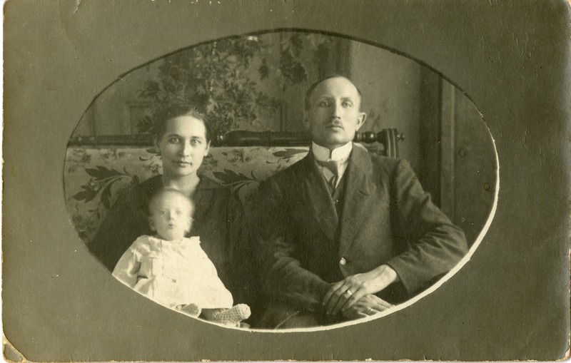 Aleksander Sarv perekonnaga