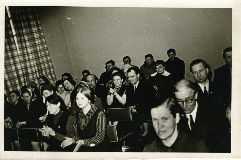 Autasustamine Saaremaa Piimatoodete Kombinaadis