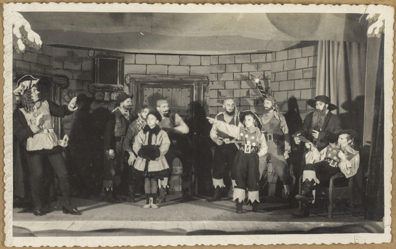 Stseen etendusest "Lumekuninganna"