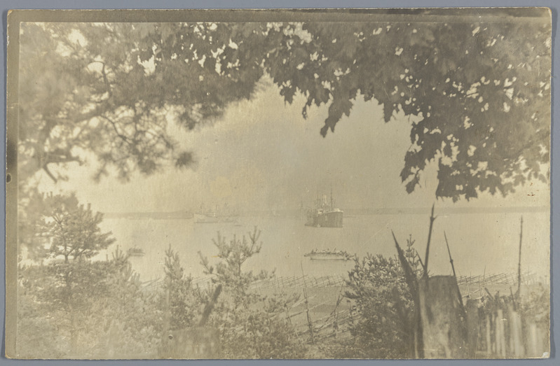 Operatsioon Albion: Saksa aurulaevad Saaremaa rannikul