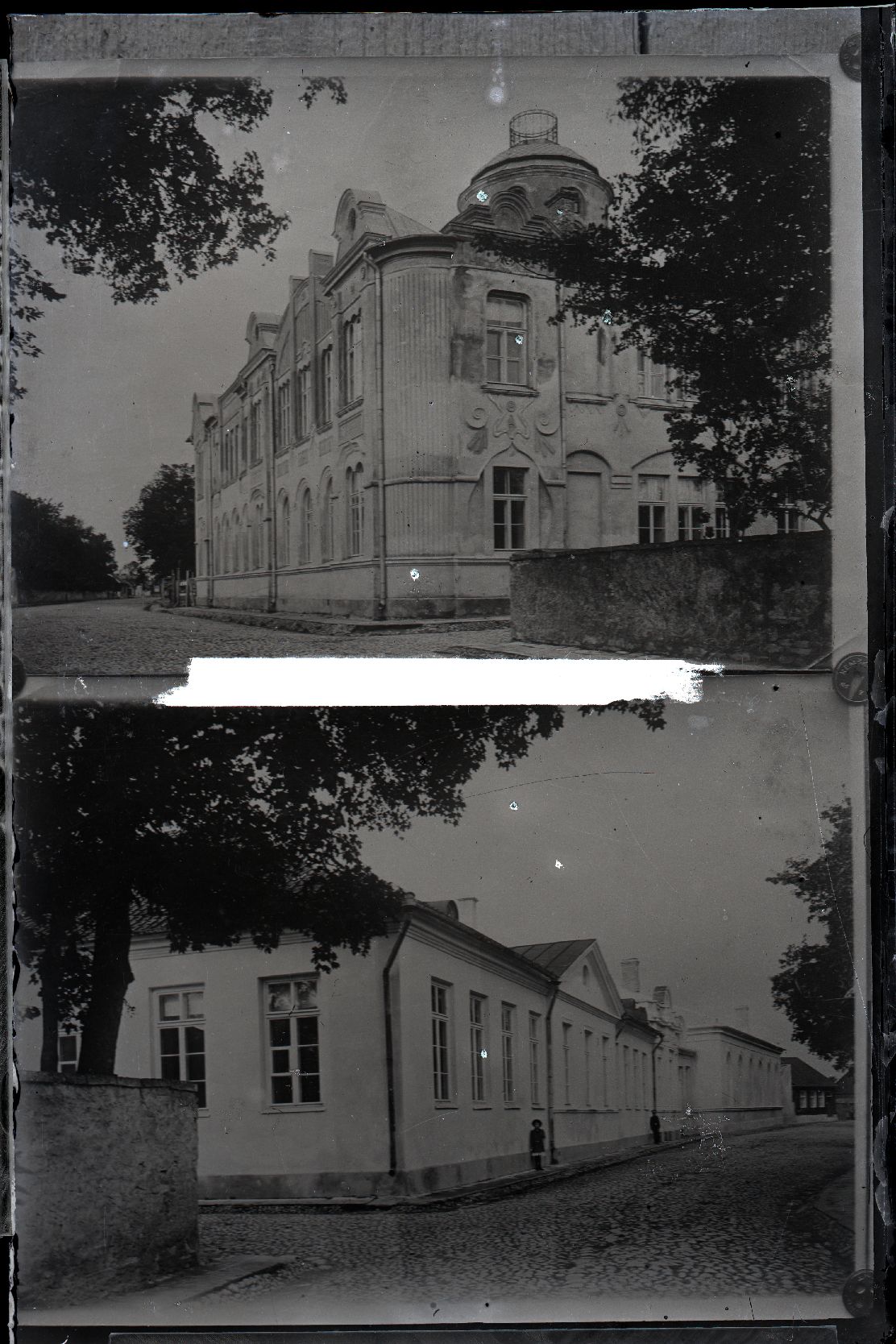 Liitnegatiiv: gümnaasiumihoone vaadatuna Pika ja Kohtu tänava poolt