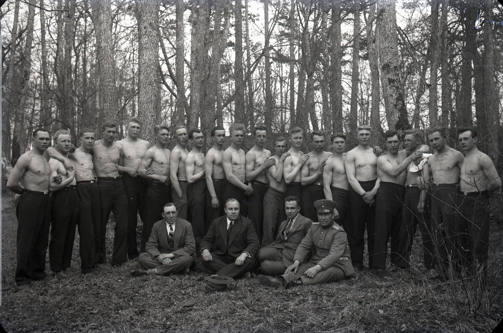 Grupp sportlasi Saaremaal