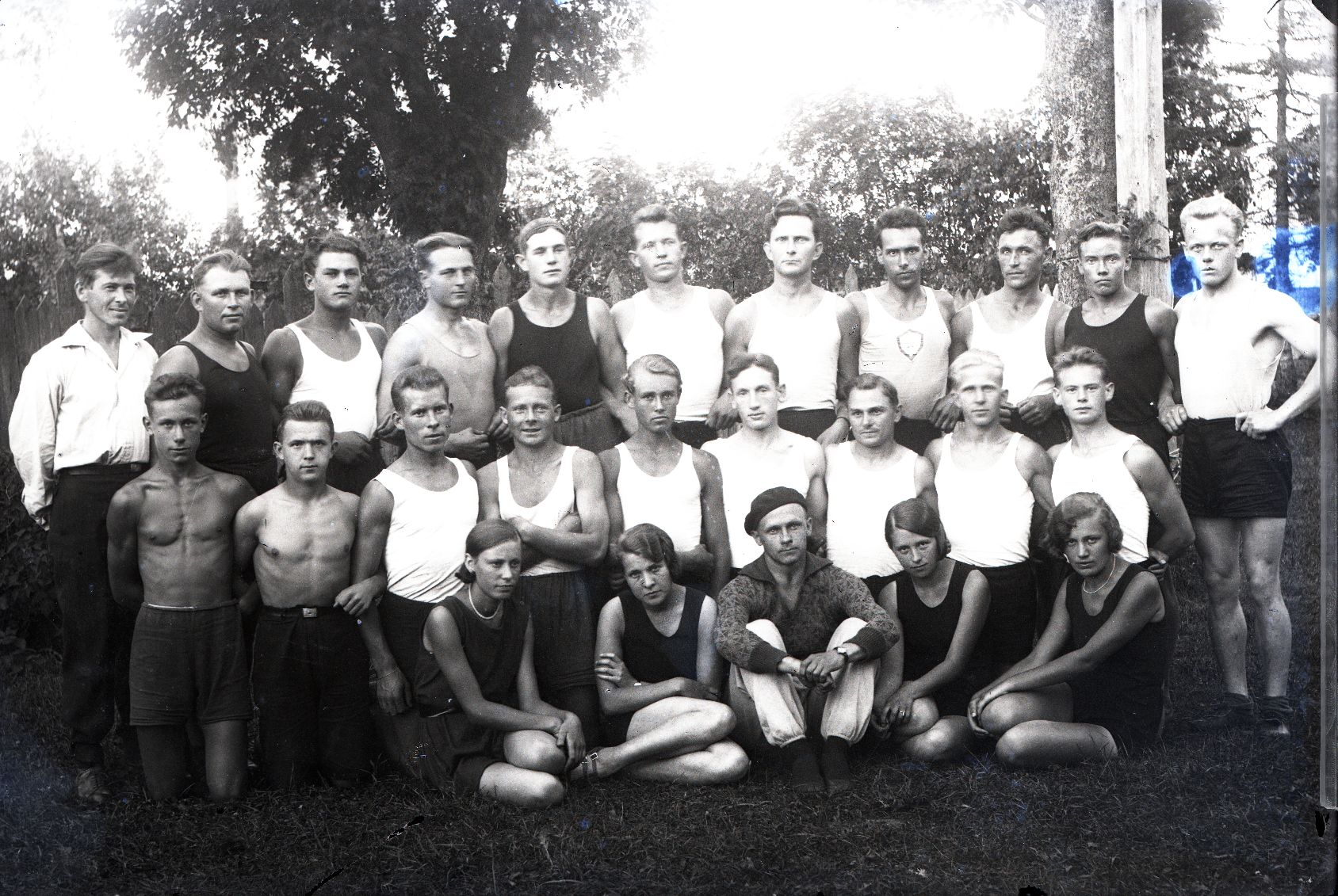 Grupp sportlasi Saaremaal
