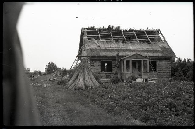 Endel Ratase maja ehitus: rookatuse tegemine