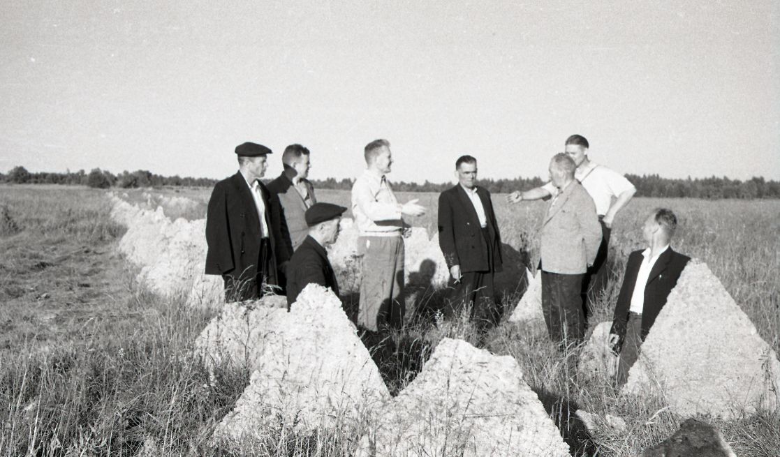 1941.a. lahingutes osalenud punaarmee võitlejad 1962. a. Saaremaal: Sõrves II tankitõrje kaitsejoonel
