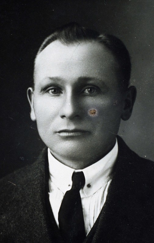 Otstavel, Hendrik