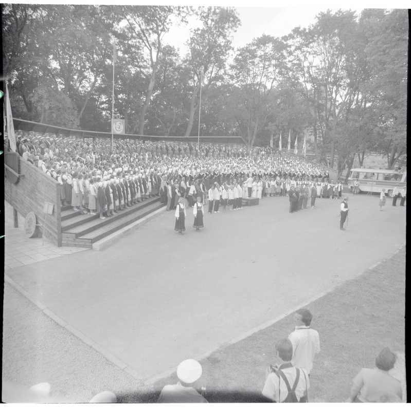Saaremaa laulupidu 1986, laulavad ühendkoorid
