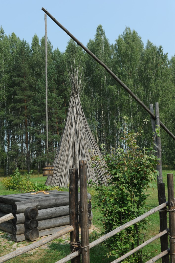 Värska. Seto Talumuuseum. Aed ja kaev
