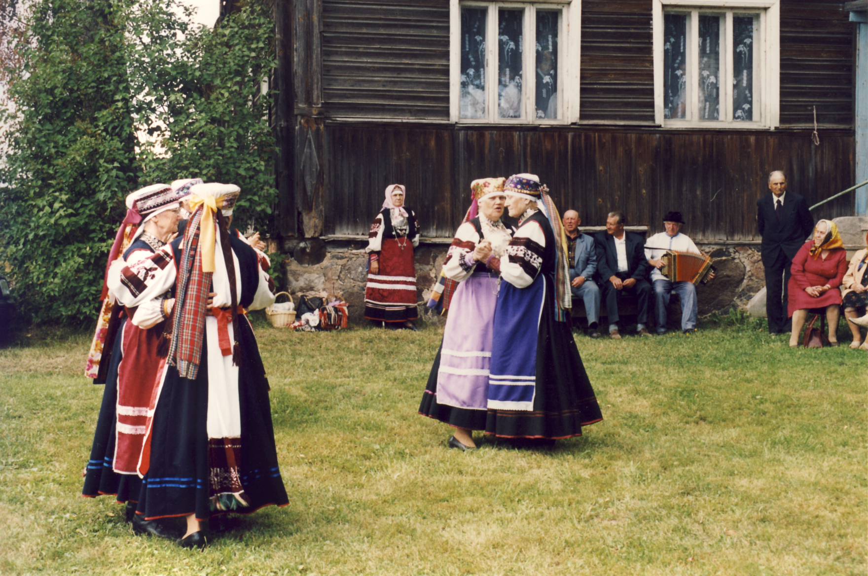 Päädnitsapäev Saatses. Kirmask.