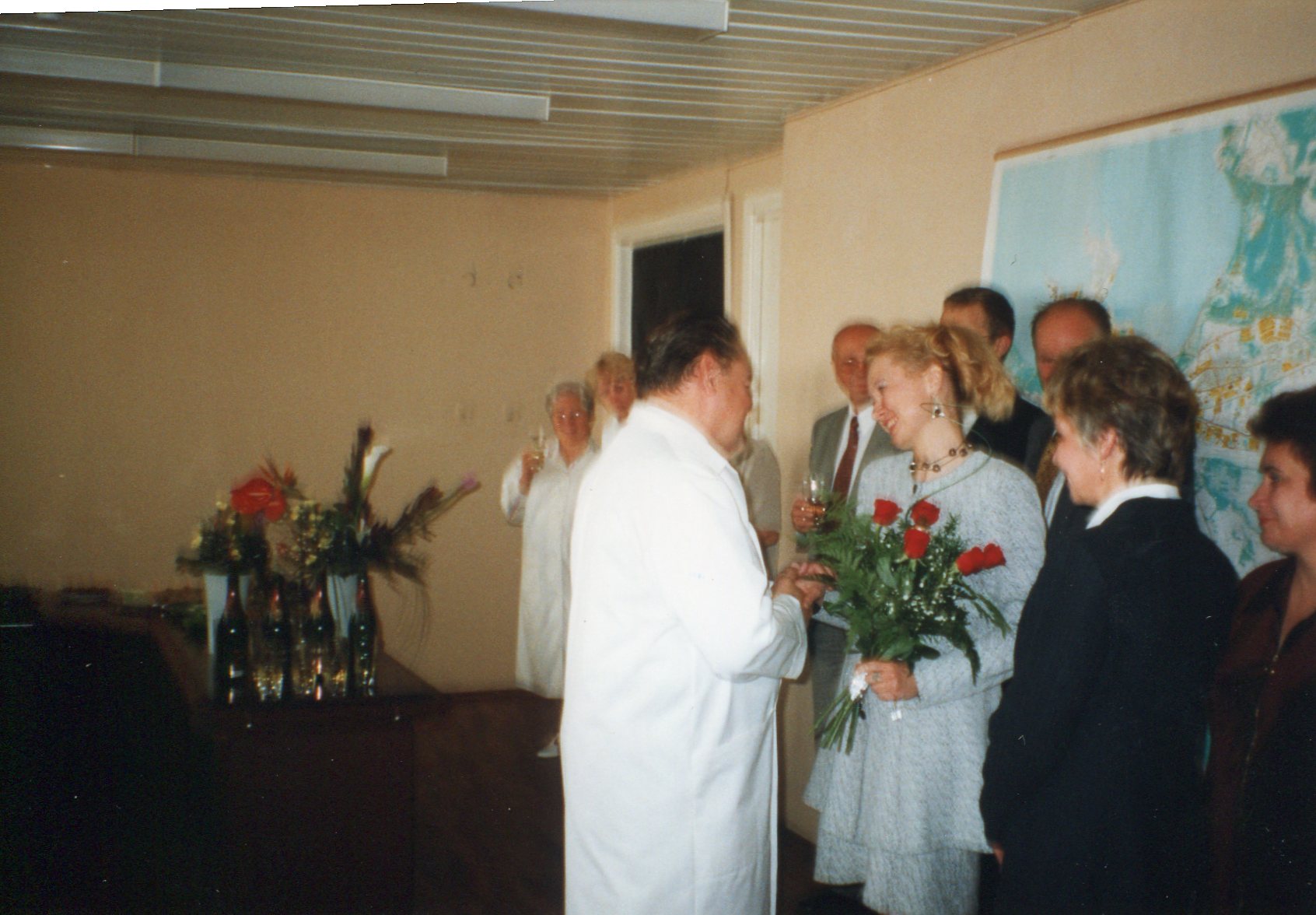 Lasnamäe Polikliiniku 10 a. tegevuse tähistamisel pidulik aktus saalis