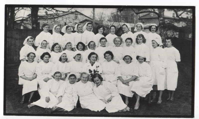 Tallinna Riikliku Psühhoneuroloogiahaigla vanemõe Asta Kõrmase pensionile saatmine