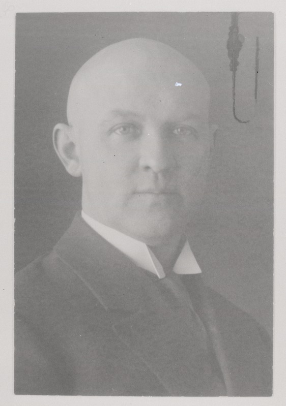 Dr Eduard Kärner