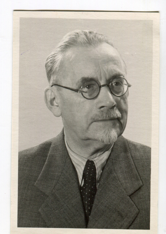 Professor Albert Valdes