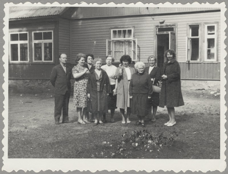 Ftisiaatrite Teadusliku Seltsi lastesaktsiooni väljasõit Taevaskoja Laste Tuberkuloosi Sabnatooriumi