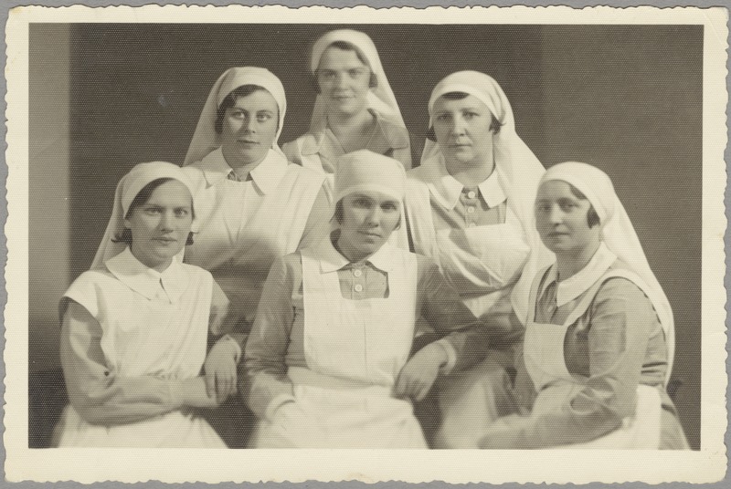 Tartu Erakliiniku õed