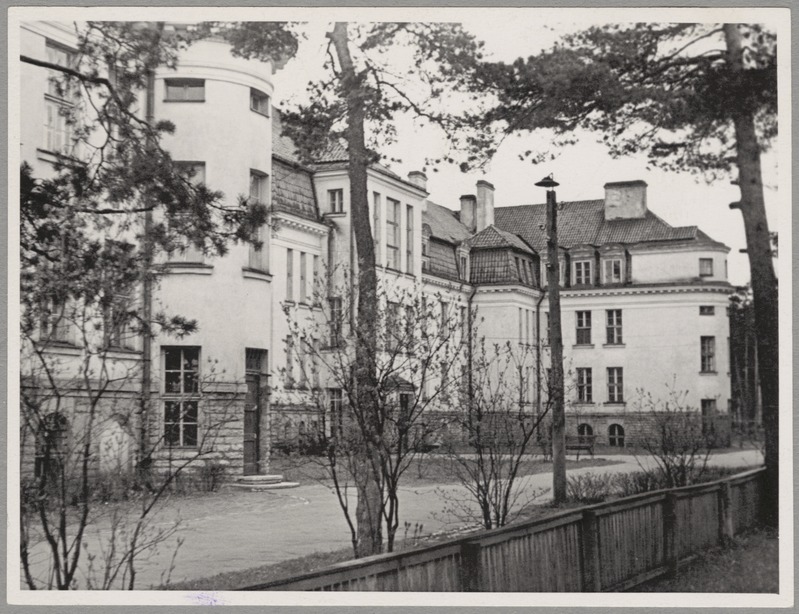 Nõmme Rinnalaste ja Emade Kodu Hiiul