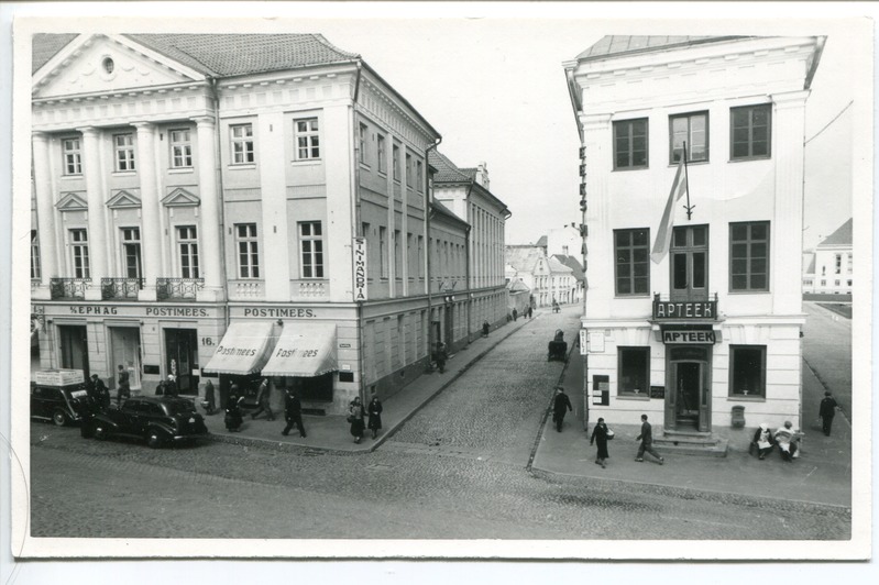 Vaade Tartu Raekoja platsile