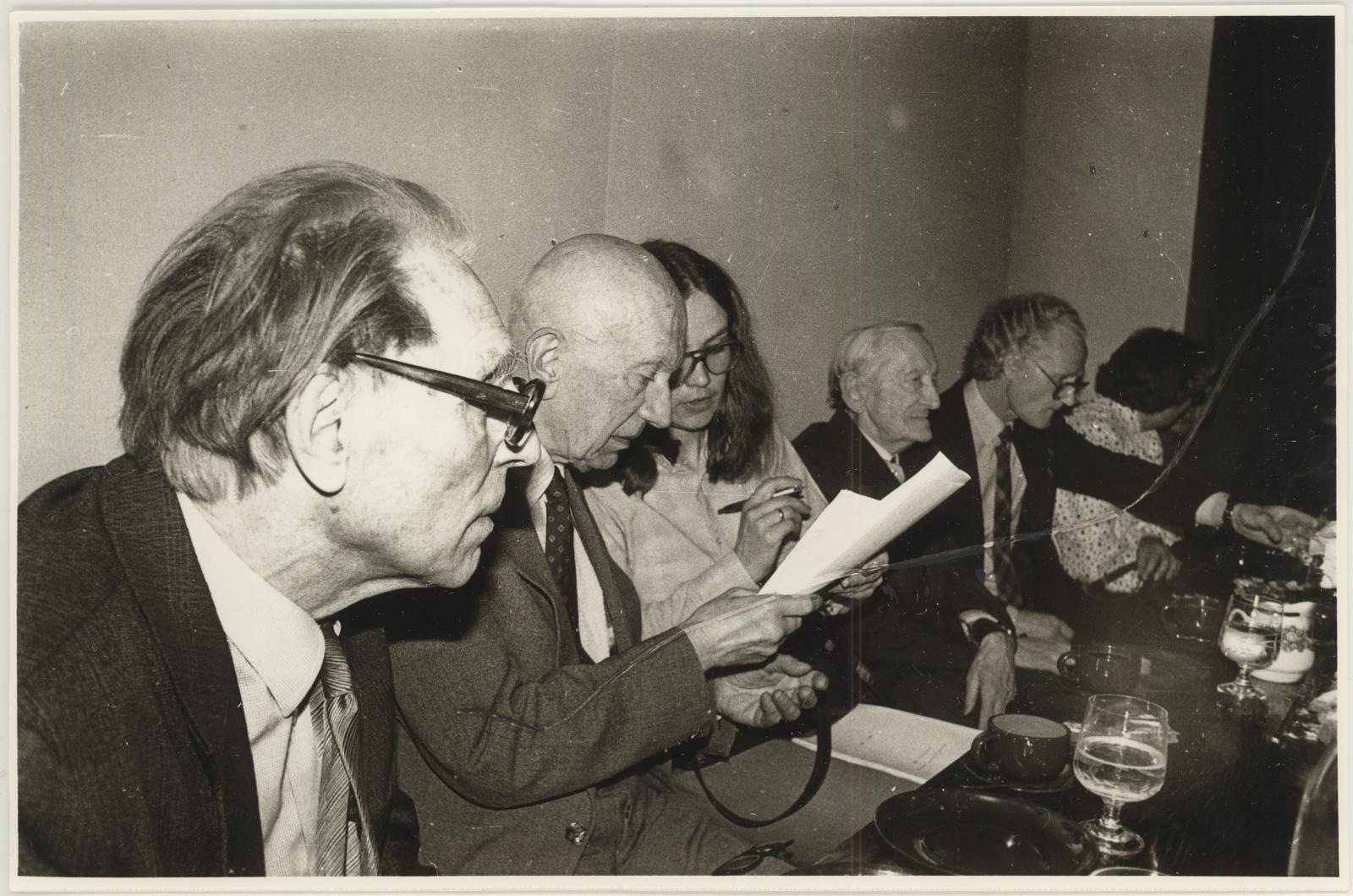 Kunstiteadlane V. Ermi 80.juubeli tähistamine Tartu Kunstnike Majas 1985.a. mais.