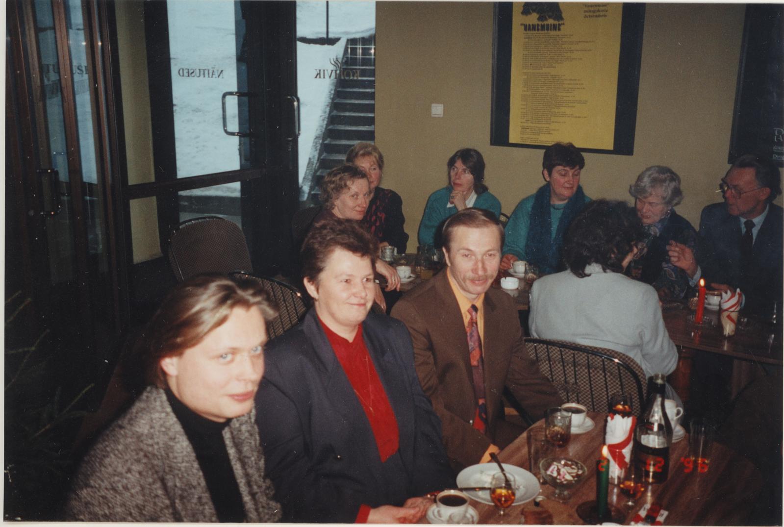 Muuseumi jõulupeo algus muuseumi kohvikus 23.12.1996