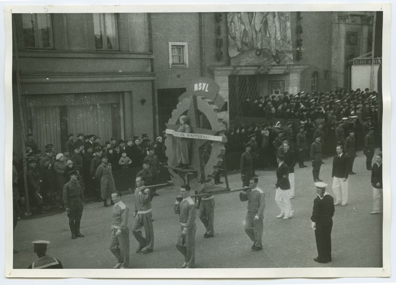 1. mai 1941, sportlased, töötajate demonstratsioonil Võidu väljakul.