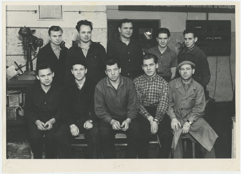 Raadio-elektroonika jaoskond.