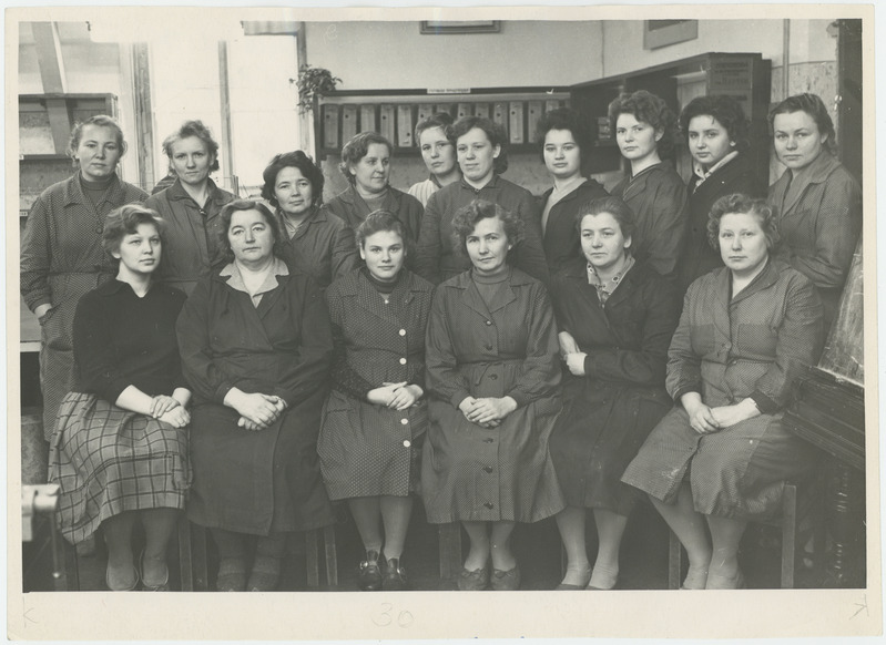 Raadio-elektroonika jaoskonna XXII kongressi nimeline kommunistliku töö brigaad.