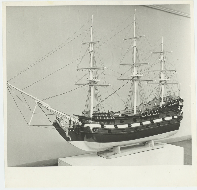 Laevamudeli "Hans Schade" vasak külg