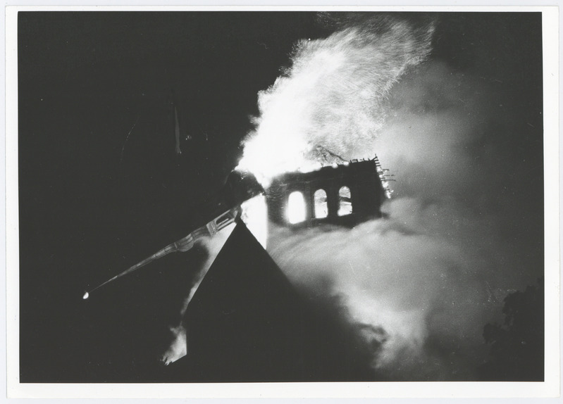 Niguliste kiriku torni põleng