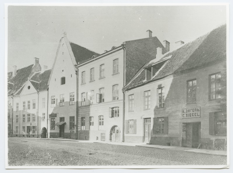 Vanad majad Laial tänaval, 19. sajandi lõpp.