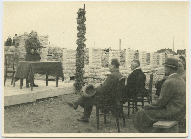 Haridusminister avamisel.