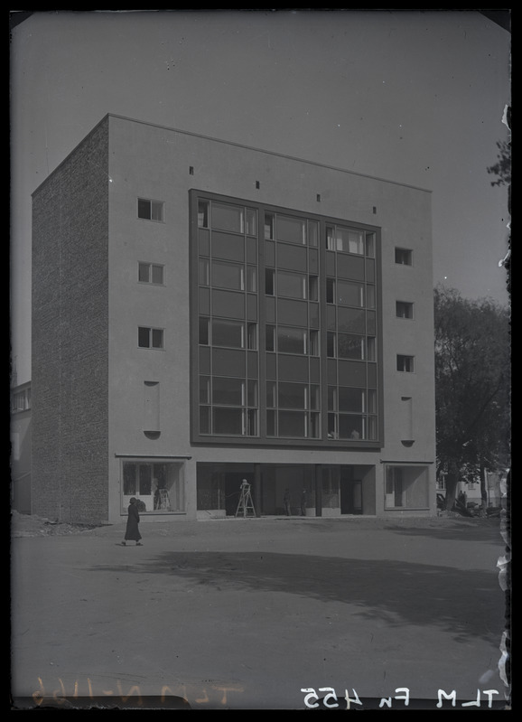 Tallinn, Kunstihoone Vabaduse platsil, äsja valminuna.