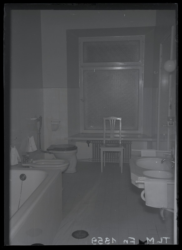 Tallinn, hotell "Kuld Lõvi" vannituba