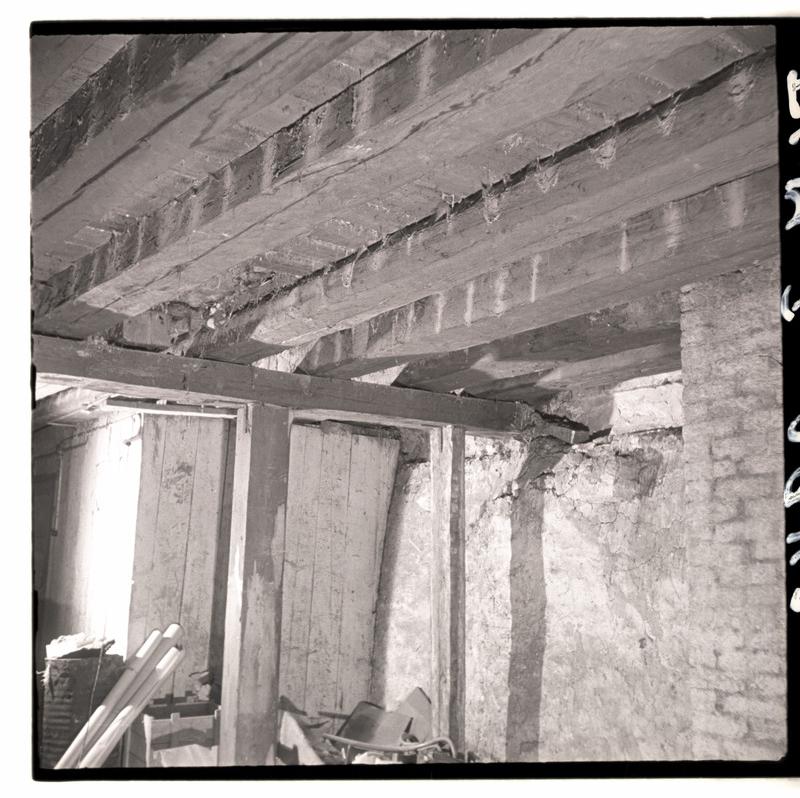 Tallinn, Pakkhoone Vanaturu kaelas, pööning.