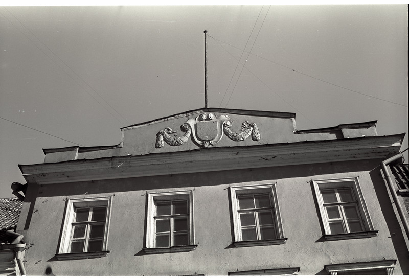 Raekoja plats 14 viil ornamendiga