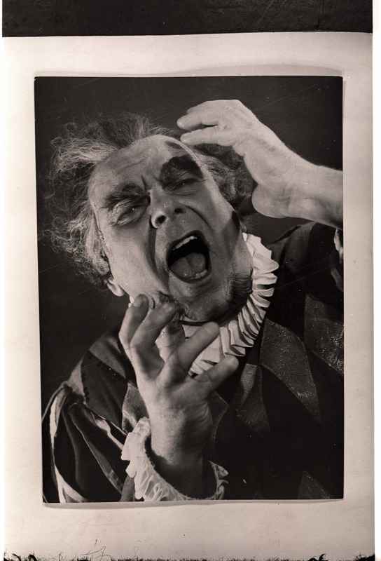 NSVL rahvakunstnik T. Kuusik nimiosas Verdi ooperis "Rigoletto".